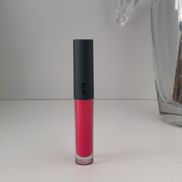 Bite Lush Fruit Lip Gloss Bellini - Picture 2 of 4